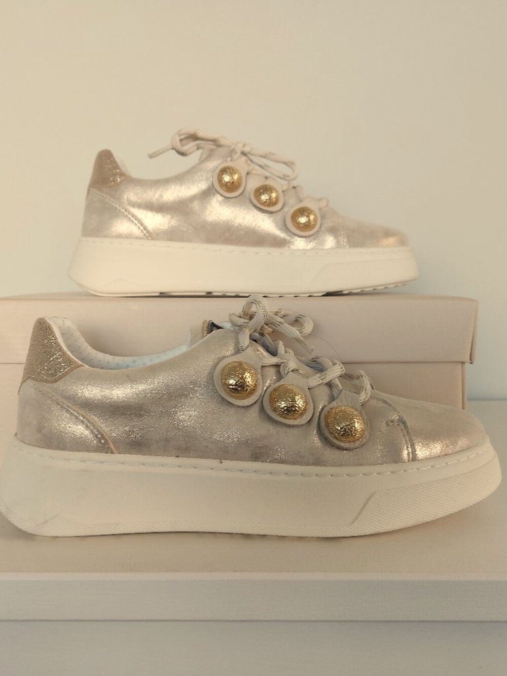 MLV Leather Sneaker Handcrafted in Portuguese - Size 37 (US 7)